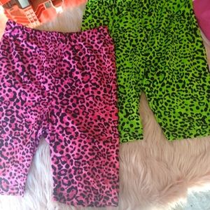 Zenana legging shorts GREEN pair left